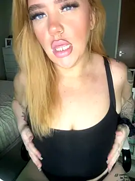 MysteriousMylaX online show from 4, 11, 2025