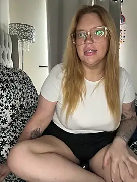 MysteriousMylaX online show from 17, 9, 2025