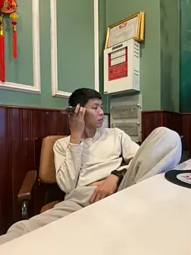 linh21107 online show from 10, 4, 2026