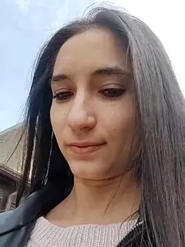 CarolinaBlair online show from 13, 4, 2026