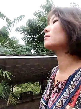 linda bae00 online show from 20, 10, 2025