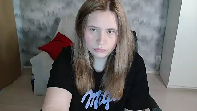 AdelinaLawson online show from 15, 4, 2026