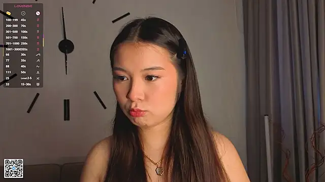 AlberthaEscue online show from 4, 10, 2025