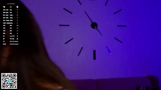 AlberthaEscue online show from 3, 11, 2025