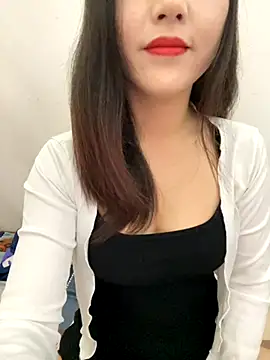 Snapshot of Dieknr chatting on 27, 10, 2025 Dieknr online show from 27, 10, 2025