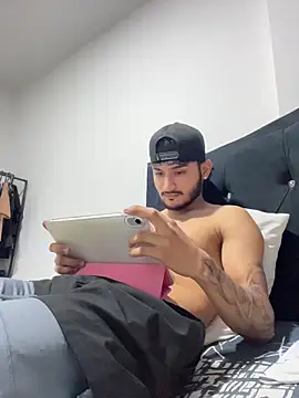 Nas-z09 online show from 5, 2, 2026