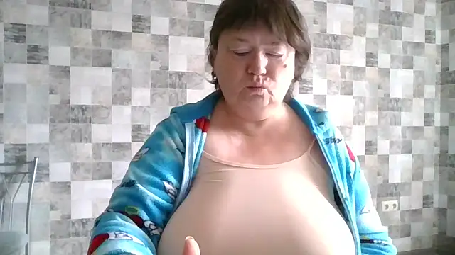 RipeMelon4561 online show from 28, 10, 2025