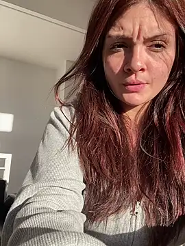 Danielaeliana online show from 2, 7, 2026