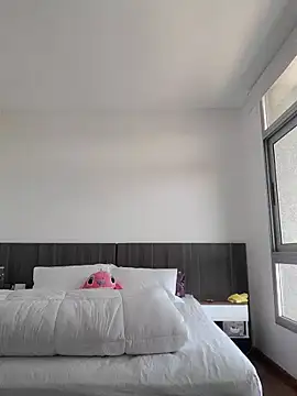 Danielaeliana online show from 30, 9, 2025