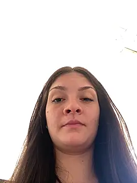 Danielaeliana online show from 31, 3, 2026