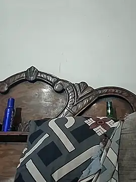 Komal0099 online show from 4, 10, 2025