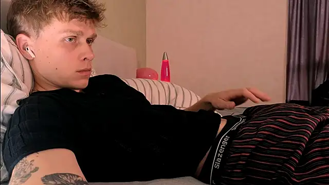 TalkingHead 0  online show from 30, 9, 2025