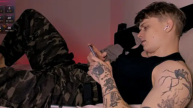 TalkingHead 0  online show from 22, 3, 2026