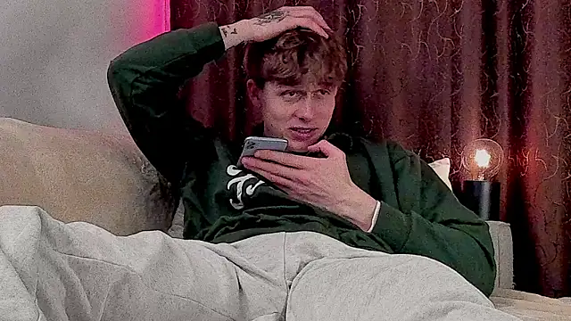 TalkingHead 0  online show from 14, 4, 2026