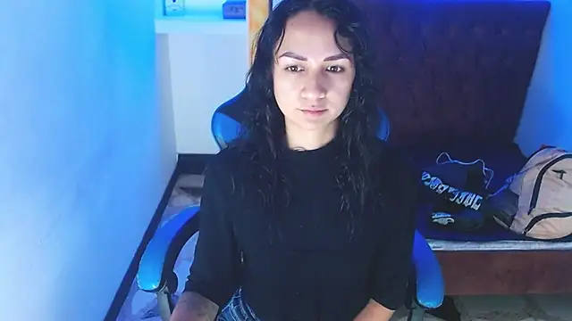 Snapshot of alison_moon7 chatting on 20, 9, 2025 alison moon7 online show from 20, 9, 2025