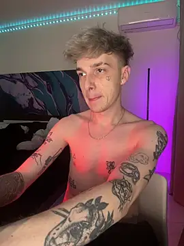 Snapshot of davesinner chatting on 19, 2, 2026 davesinner online show from 19, 2, 2026