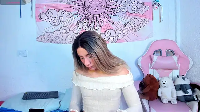 brihanna cooper online show from 25, 5, 2026