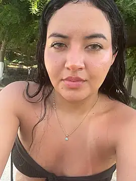 Snapshot of Kiut_tiffanii chatting on 24, 9, 2025 Kiut tiffanii online show from 24, 9, 2025