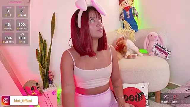 Snapshot of Kiut_tiffanii chatting on 17, 10, 2025 Kiut tiffanii online show from 17, 10, 2025