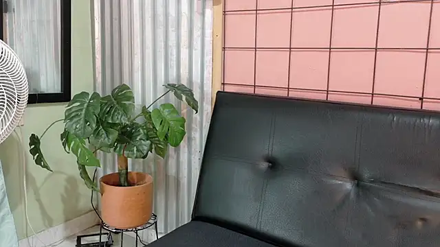 Snapshot of Daiisy_kiss chatting on 4, 2, 2026 Daiisy kiss online show from 4, 2, 2026