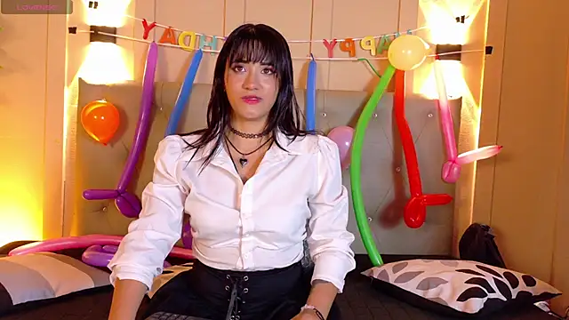 Daiisy kiss online show from 13, 5, 2026