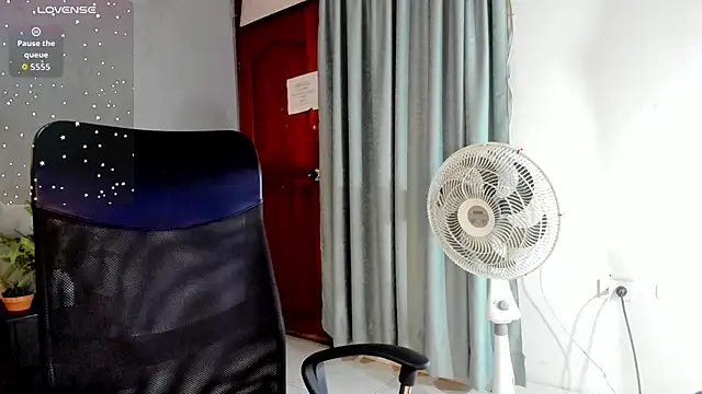 Snapshot of Daiisy_kiss chatting on 2, 2, 2026 Daiisy kiss online show from 2, 2, 2026