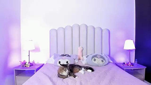 SofieBunnie online show from 17, 10, 2025