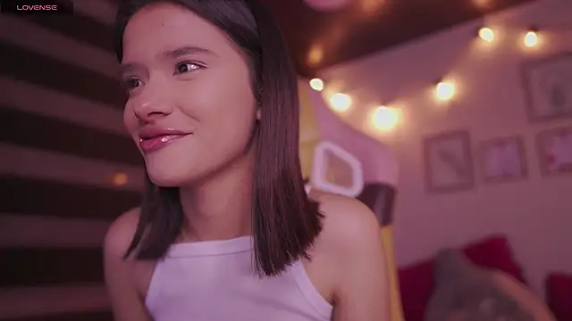 Snapshot of Lana_Dreams_ chatting on 15, 11, 2025 Lana Dreams online show from 15, 11, 2025