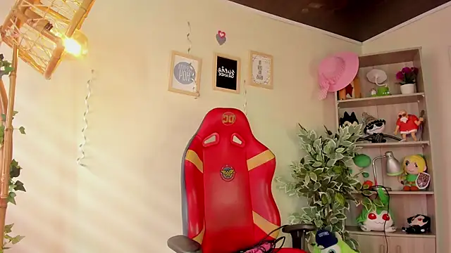 Snapshot of Lana_Dreams_ chatting on 24, 9, 2025 Lana Dreams online show from 24, 9, 2025