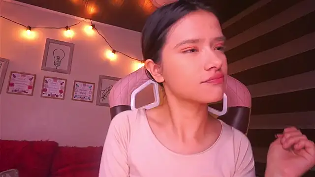 Snapshot of Lana_Dreams_ chatting on 26, 11, 2025 Lana Dreams online show from 26, 11, 2025