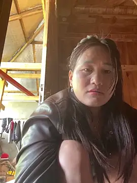 phungtiti online show from 25, 3, 2026