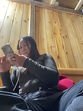 phungtiti online show from 5, 3, 2026