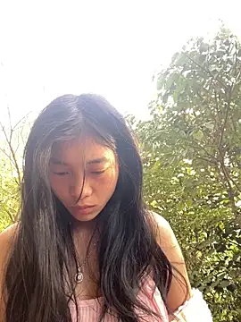 EmLy02 online show from 27, 10, 2025