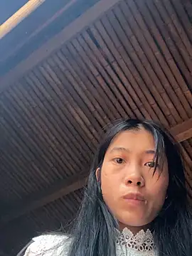 EmLy02 online show from 12, 10, 2025