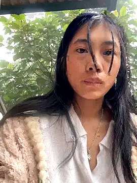 EmLy02 online show from 8, 11, 2025