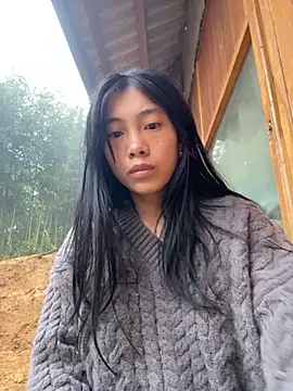 EmLy02 online show from 3, 11, 2025