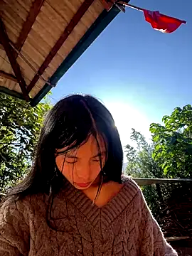 EmLy02 online show from 30, 11, 2025