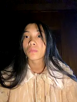 EmLy02 online show from 11, 11, 2025