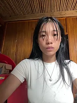 EmLy02 online show from 3, 10, 2025