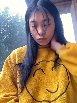 EmLy02 online show from 12, 11, 2025