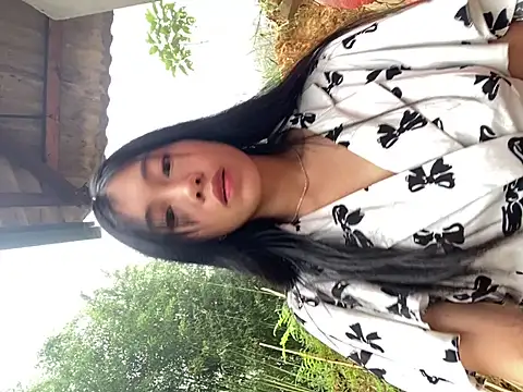 EmLy02 online show from 20, 10, 2025