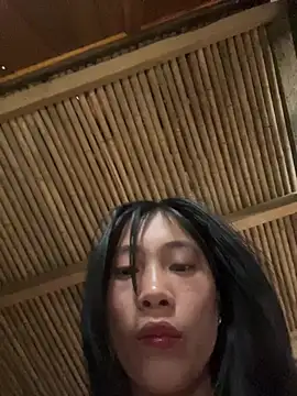 EmLy02 online show from 11, 4, 2026