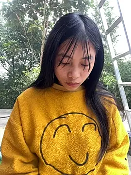 EmLy02 online show from 5, 3, 2026