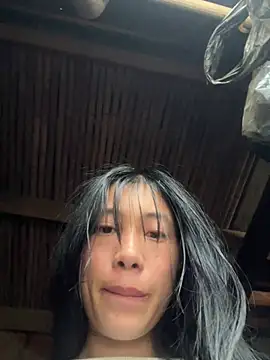 EmLy02 online show from 12, 3, 2026