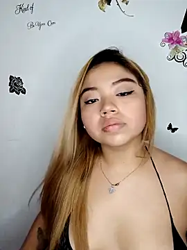 Emily  Hott online show from 7, 3, 2026