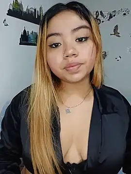 Emily  Hott online show from 31, 5, 2026