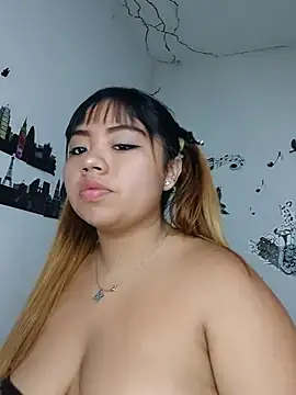 Emily  Hott online show from 16, 7, 2026