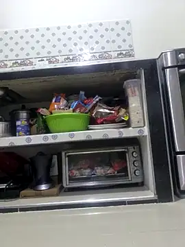 Nina vallon online show from 9, 9, 2025