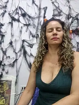 Nina vallon online show from 19, 10, 2025