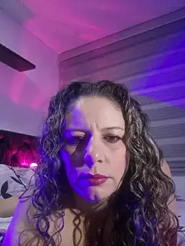 Snapshot of Nina_vallon chatting on 12, 6, 2026 Nina vallon online show from 12, 6, 2026